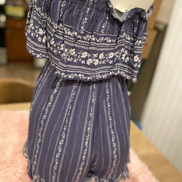 Romper  - Picture 2 of 5